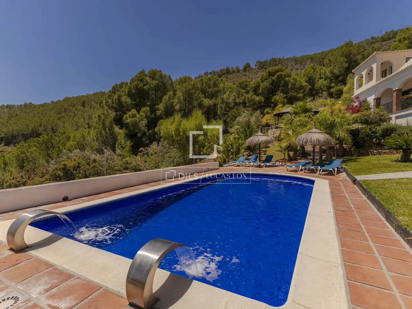 Piscina de Casa o xalet en venda en Almuñécar amb Aire condicionat, Calefacció i Jardí privat