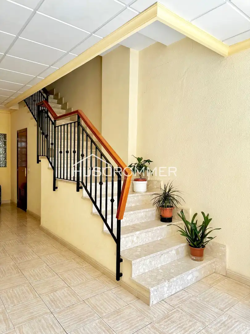 Houses for sale in calvario, El Pilar