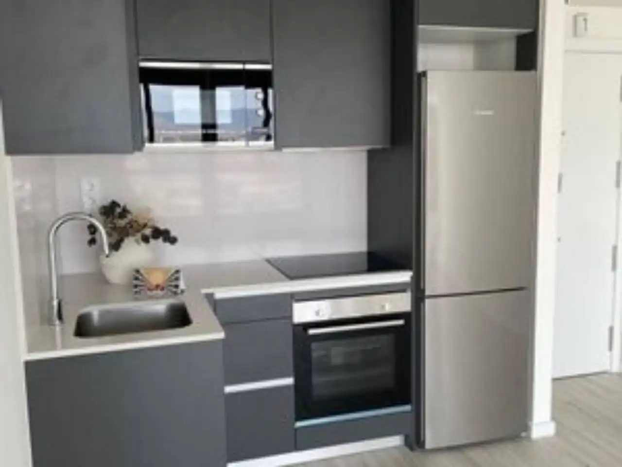Cocina de Dúplex en venta en Badalona con Terraza, Trastero y Balcón
