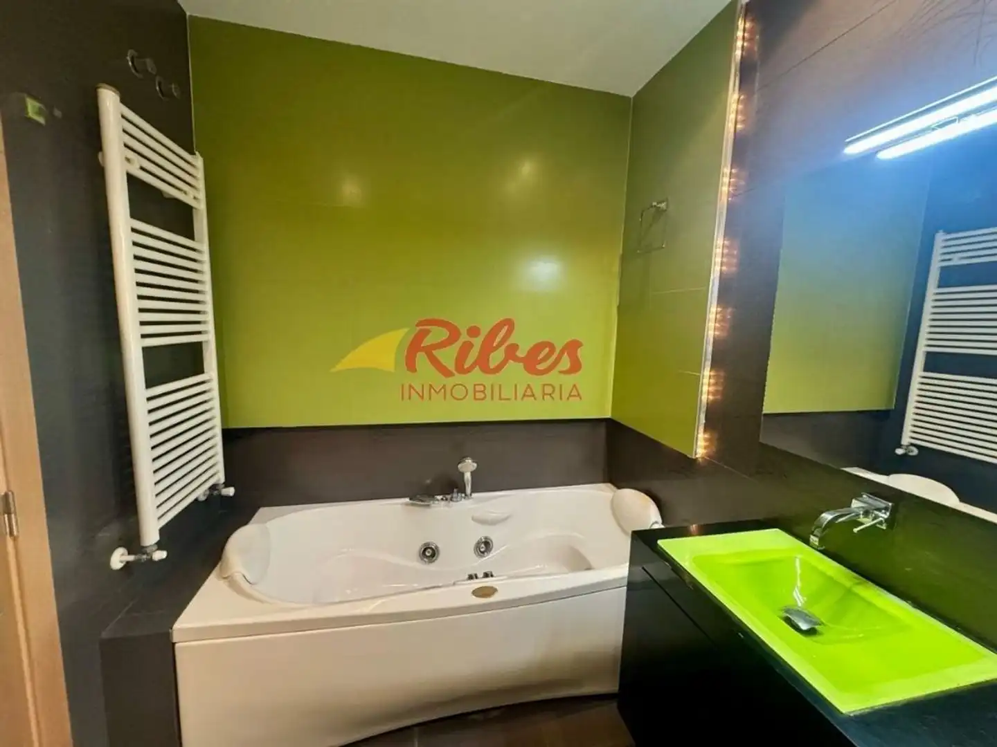 Badezimmer von Haus oder Chalet zum Verkauf in Cullera mit Klimaanlage, Terrasse und Abstellraum