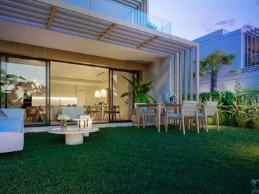 Casa con piscina en venta en El Faro de Calaburra - Chaparral