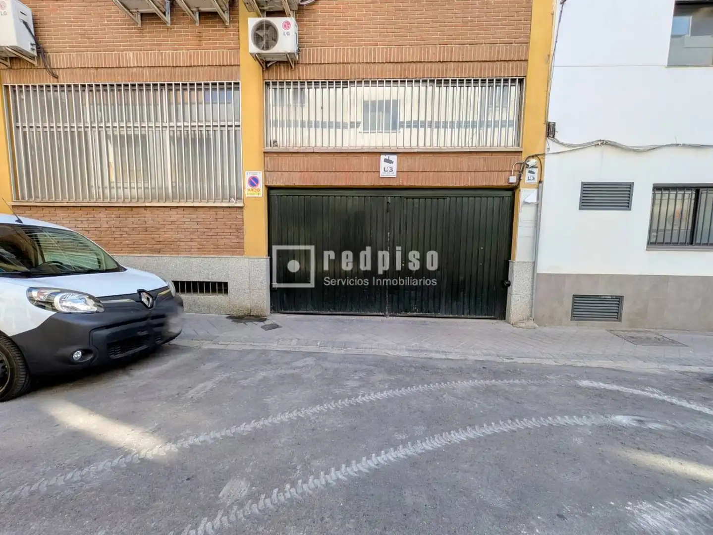 Garage for sale in de Saturnino Calleja, Ciudad Jardín