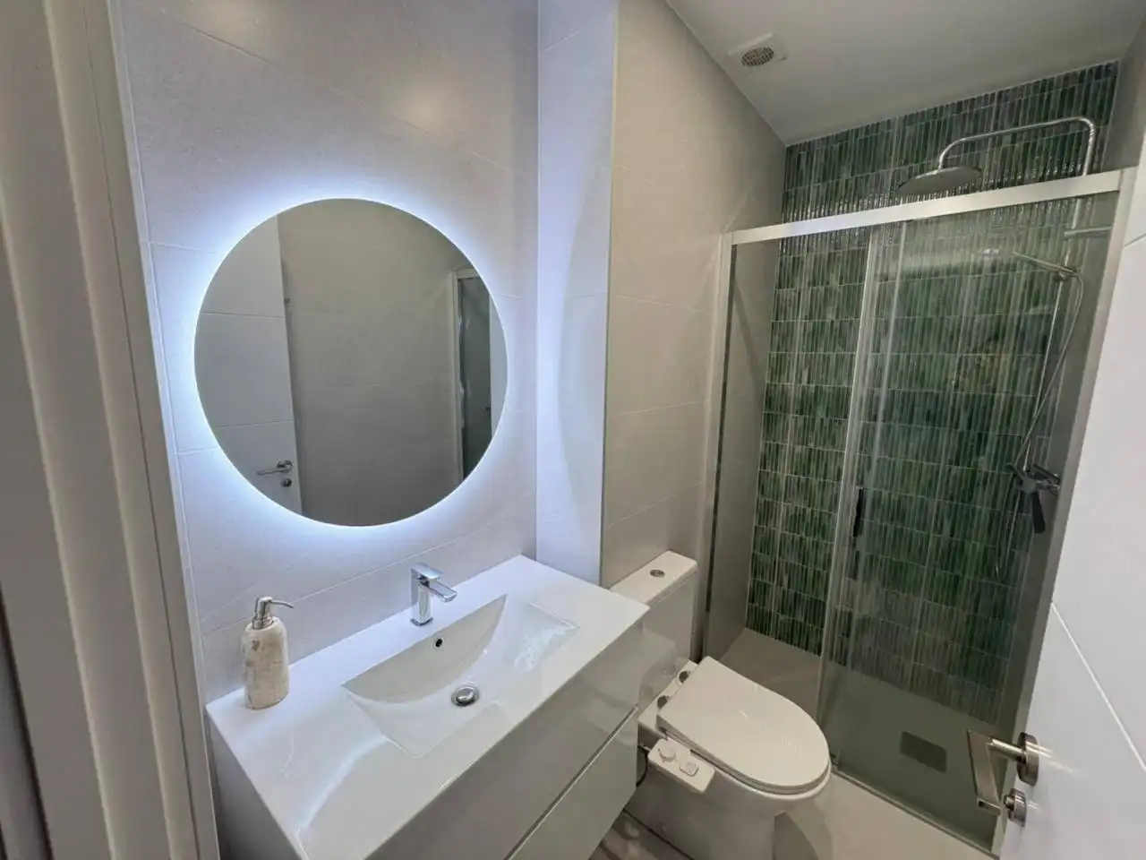 Baño de Dúplex en venta en  Logroño con Calefacción y Trastero