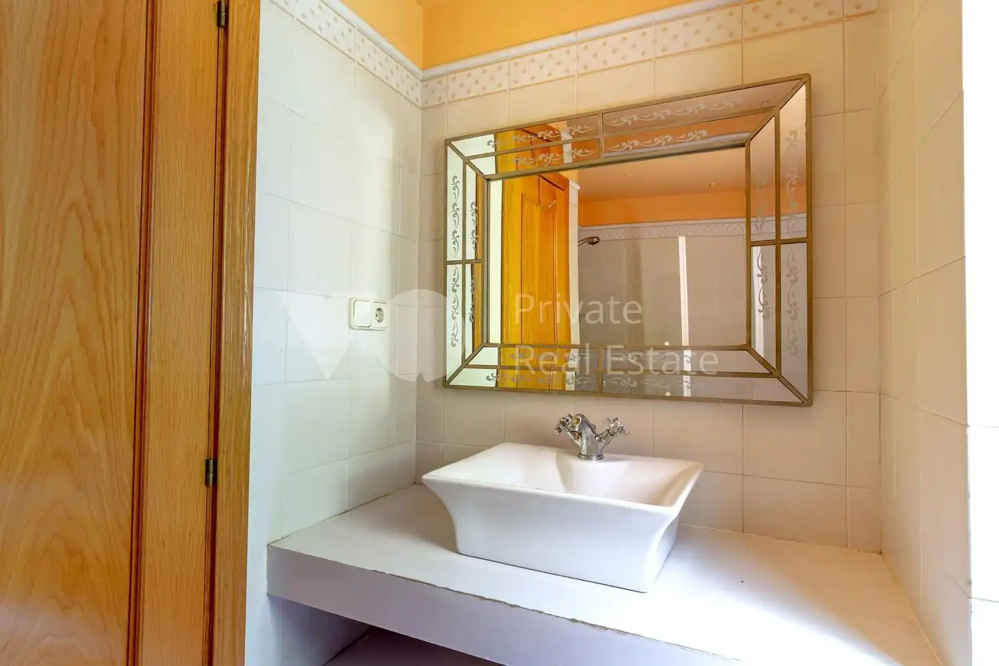 Baño de Casa adosada en venta en Las Rozas de Madrid con Aire acondicionado, Calefacción y Jardín privado