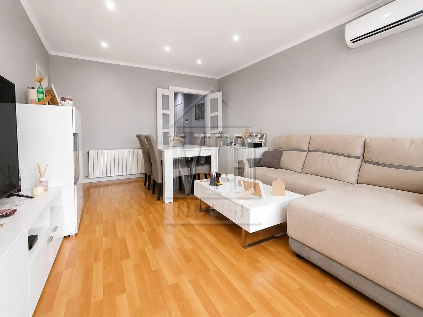 Piso con terraza en venta en Carretera de Tiana 108, imagen 2