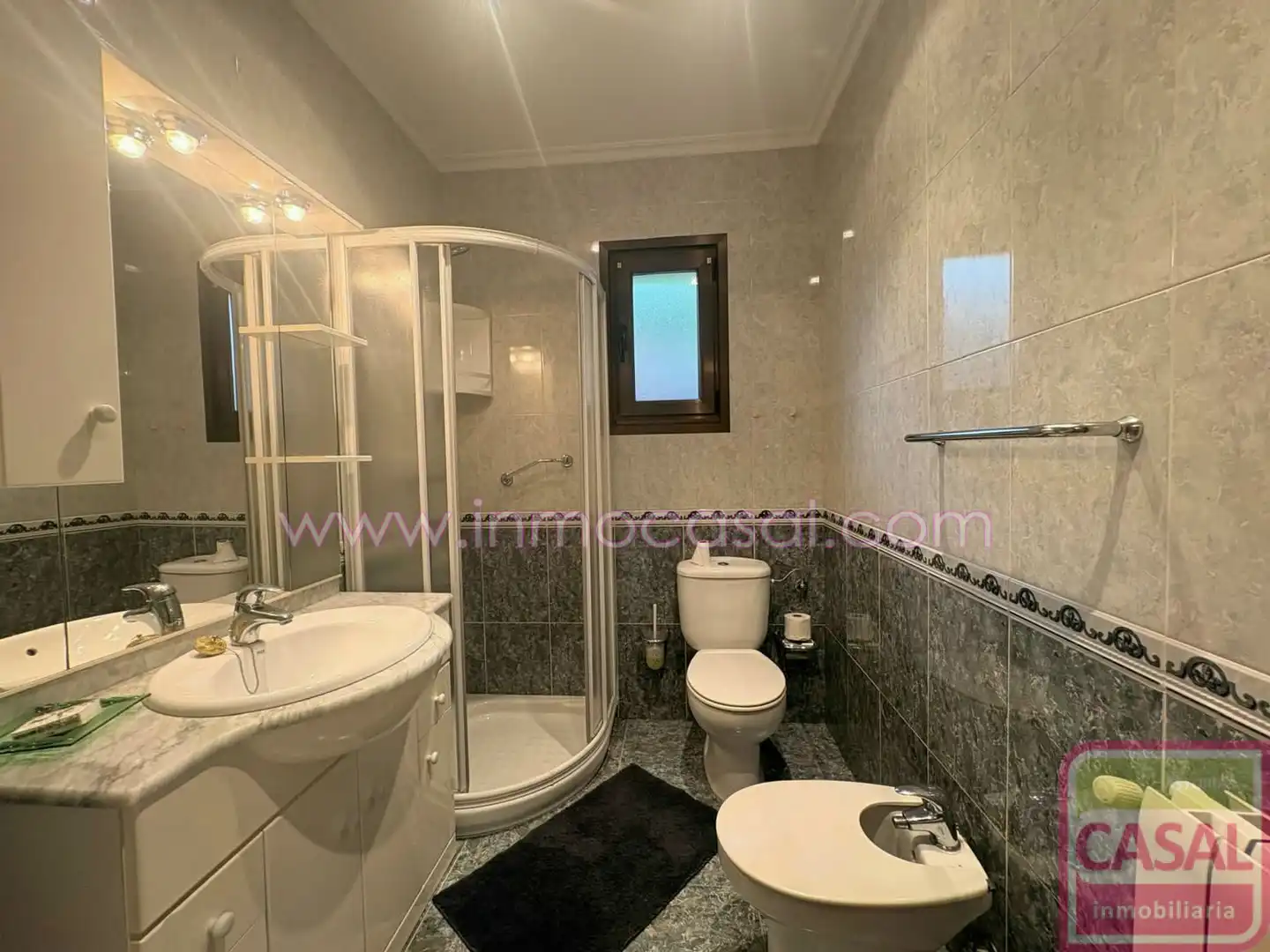 Bathroom of Flat for rent in Aller  with Heating, Storage room and Furnished