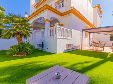 Casa amb balcó de lloguer a Cala Marqués