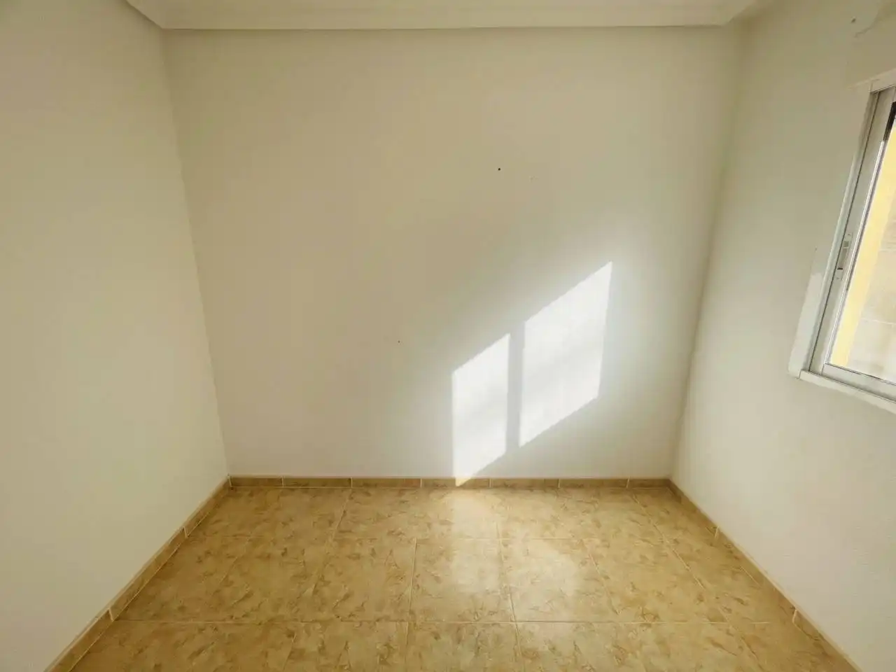 Bedroom of Flat for sale in Torrevieja  with Balcony and Community pool