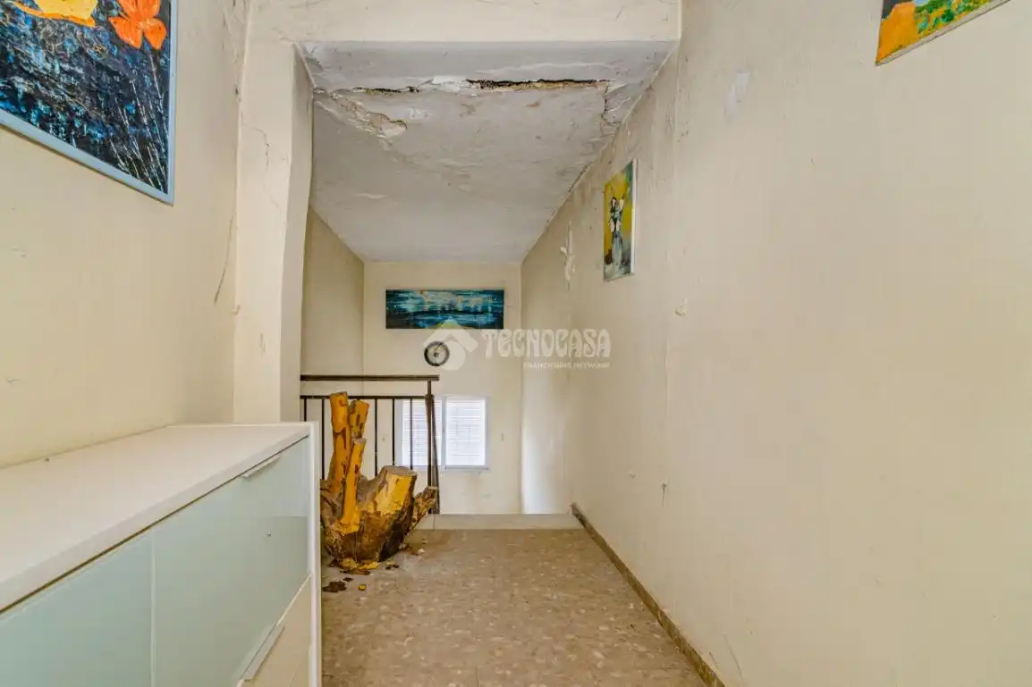 Houses for sale in Loja, Granada