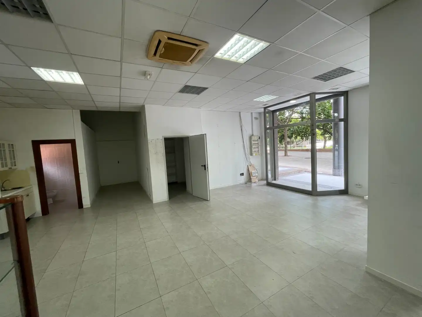 Commercial properties for rent in  Palma de Mallorca  with Terrace