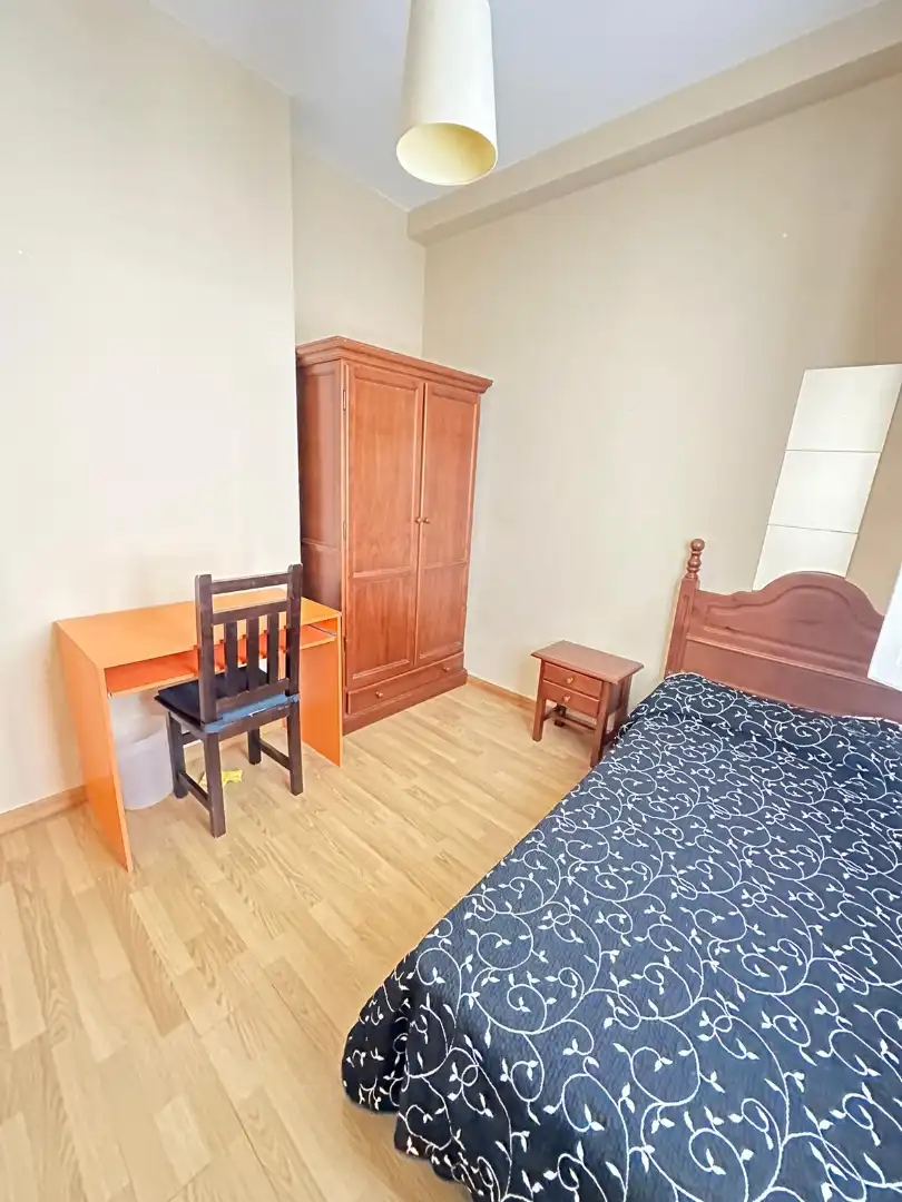 Habitación de Piso para compartir en Zaragoza con Amueblado