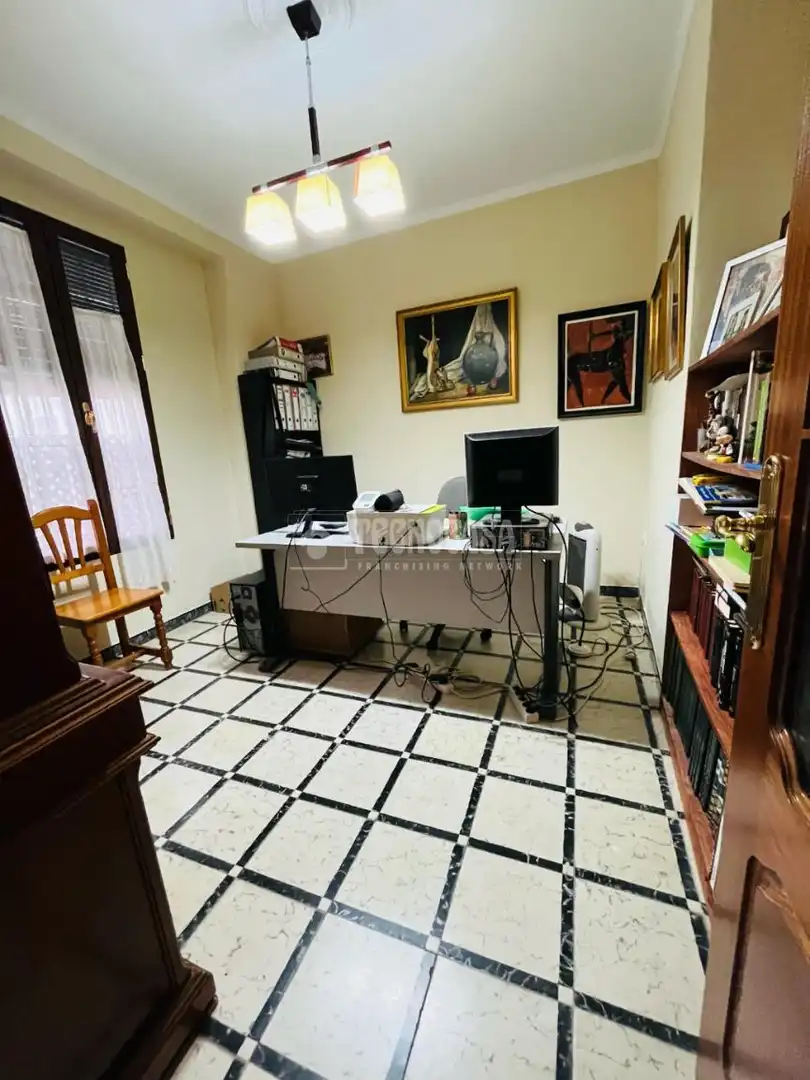 Casa amb terrassa en venda a Montilla, imagen 5