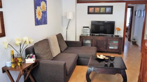 Foto 2 de Casa adosada de lloguer a Calle Churruca, Playa del Hombre - Taliarte - Salinetas, Telde