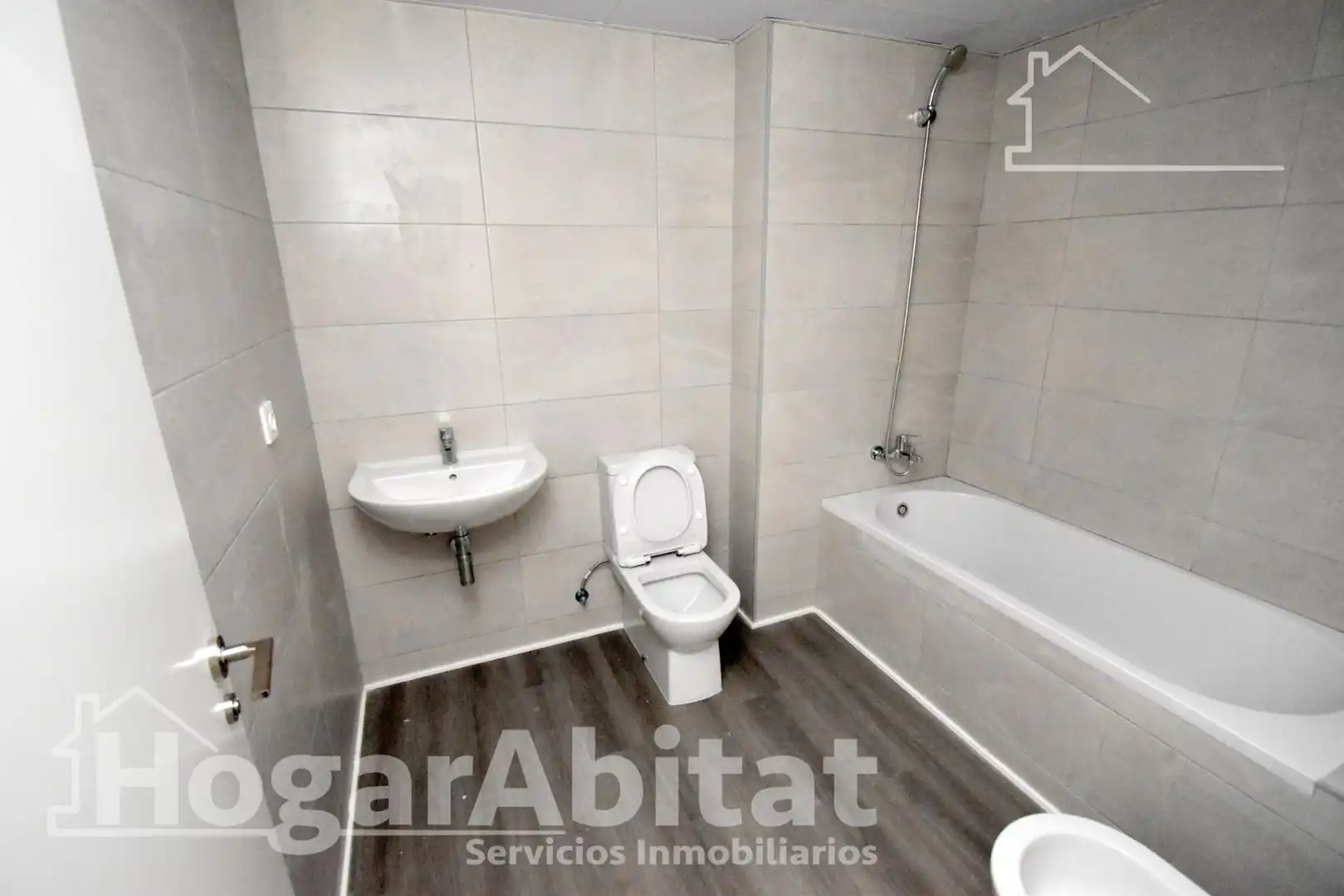 Baño de Piso en venta en Castellón de la Plana / Castelló de la Plana