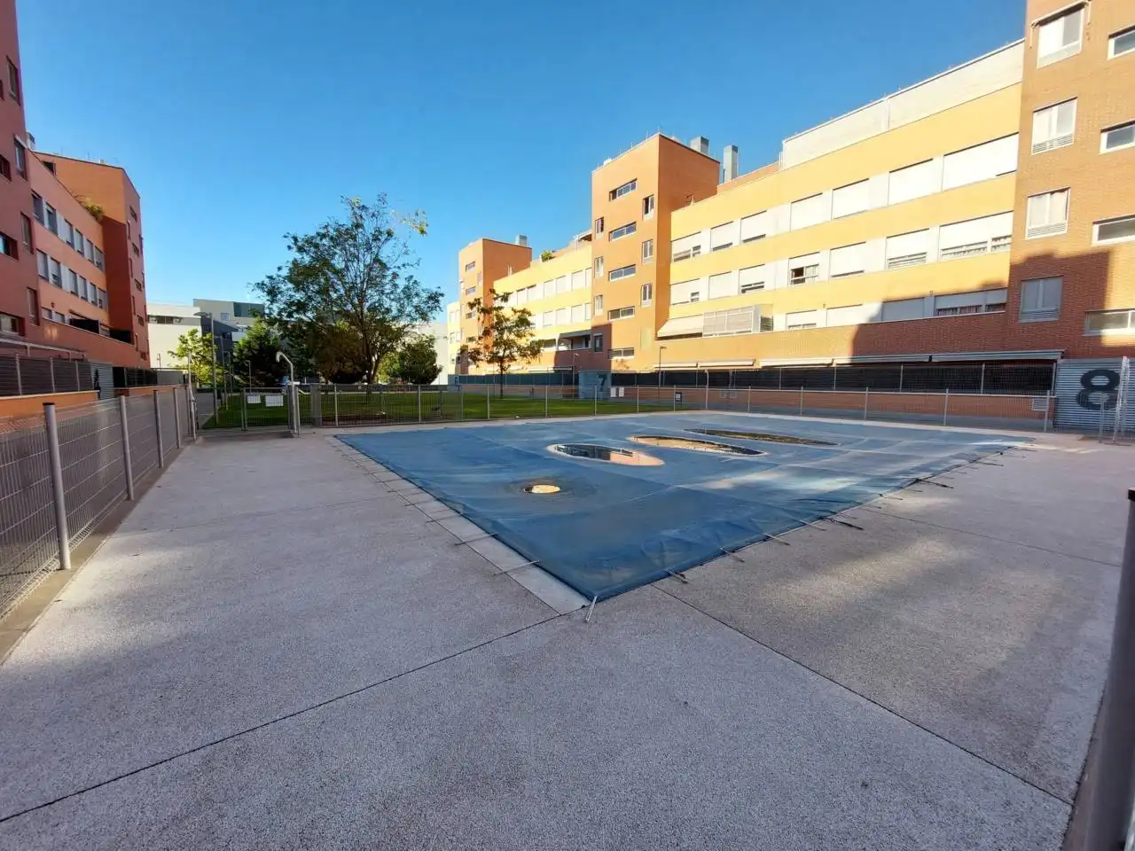 Vista exterior de Pis en venda en Universidad - Hospital