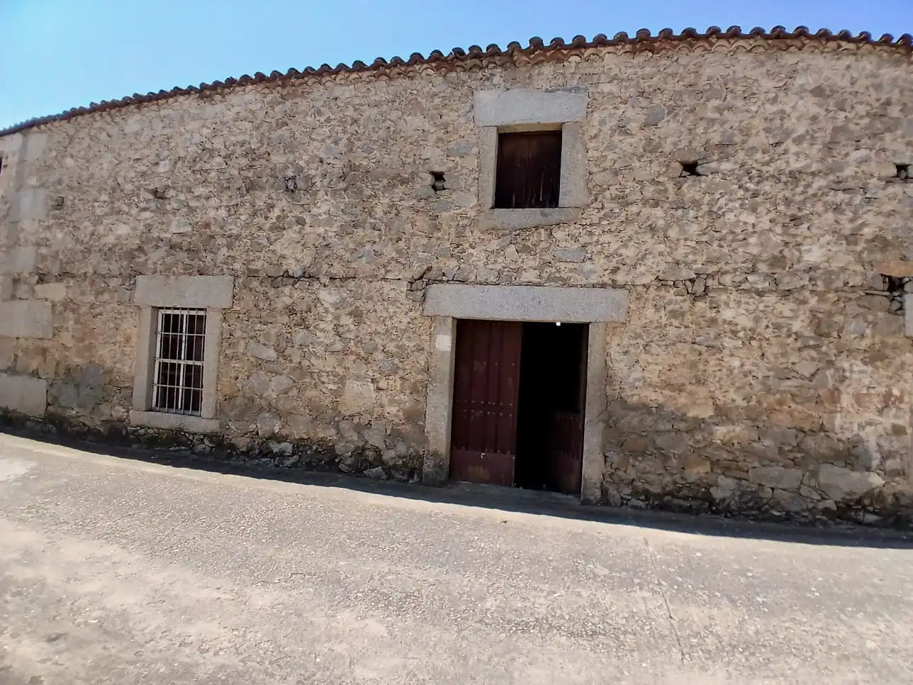 Exterior view of Houses for sale in Santibáñez de Béjar