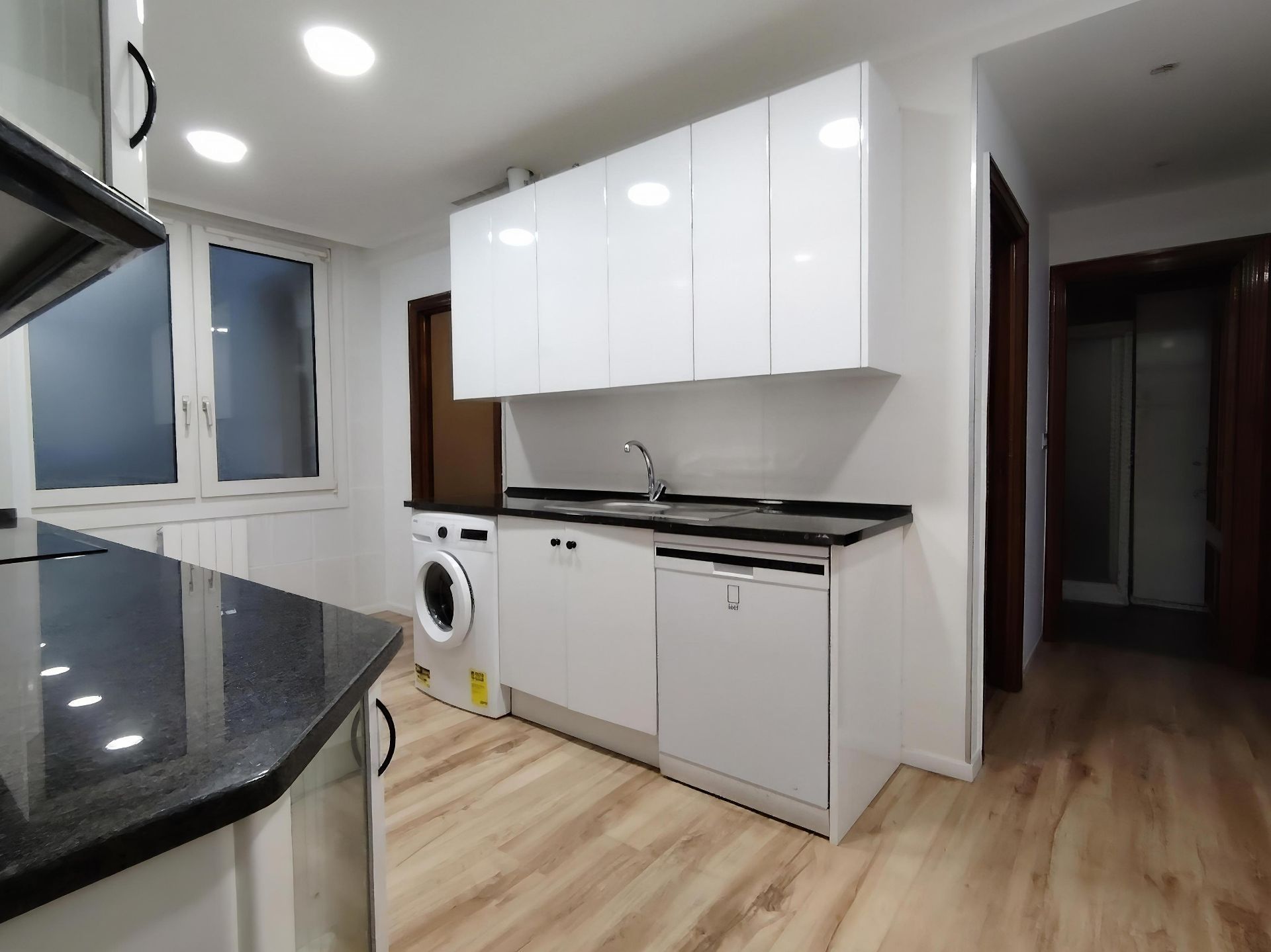 Cuina de Pis de lloguer en Bilbao  amb Calefacció