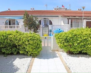 Jardí de Casa o xalet de lloguer en Torrevieja amb Terrassa