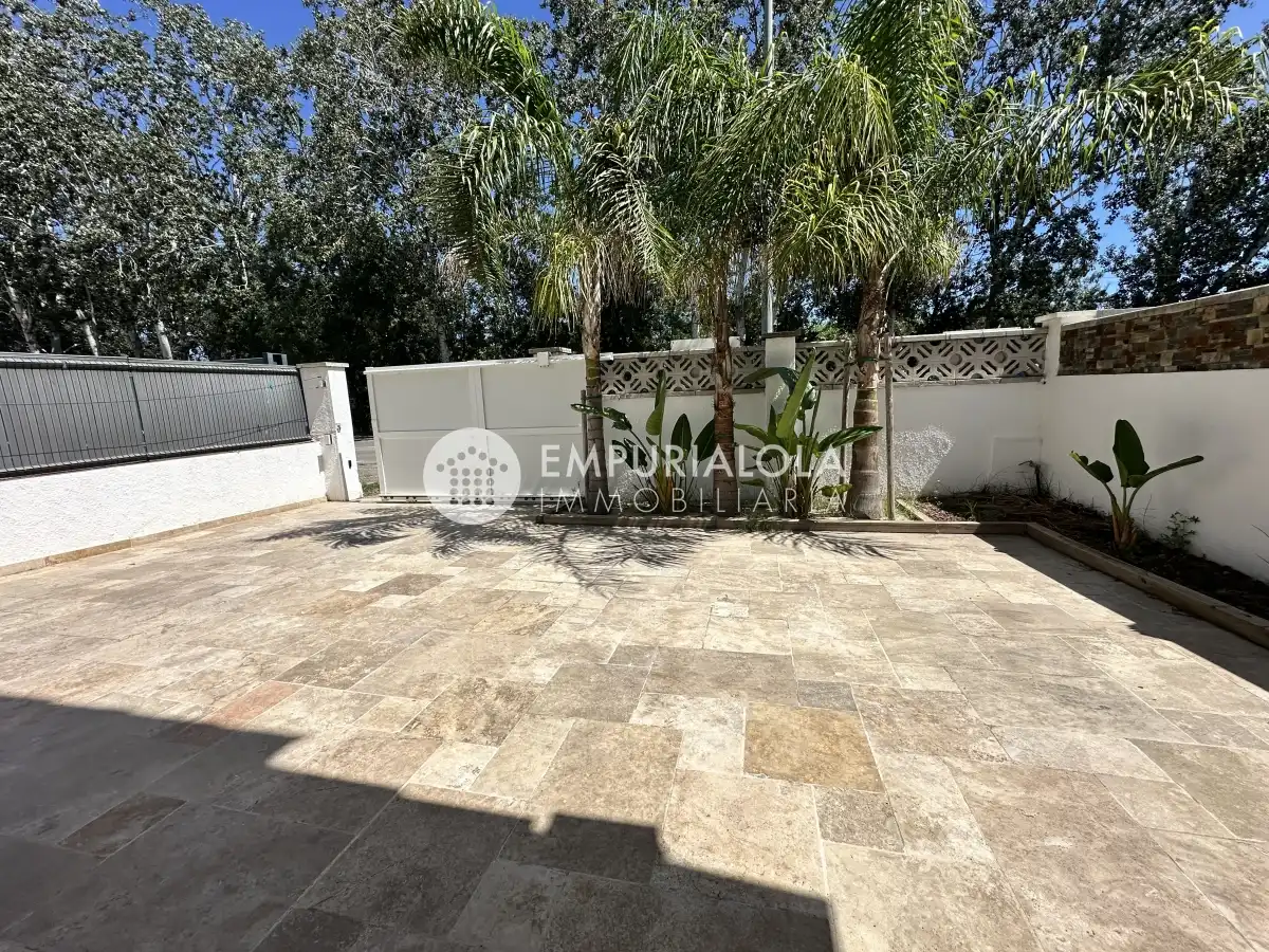 Terraza de Casa o chalet en venta en Empuriabrava con Aire acondicionado, Piscina y Amueblado