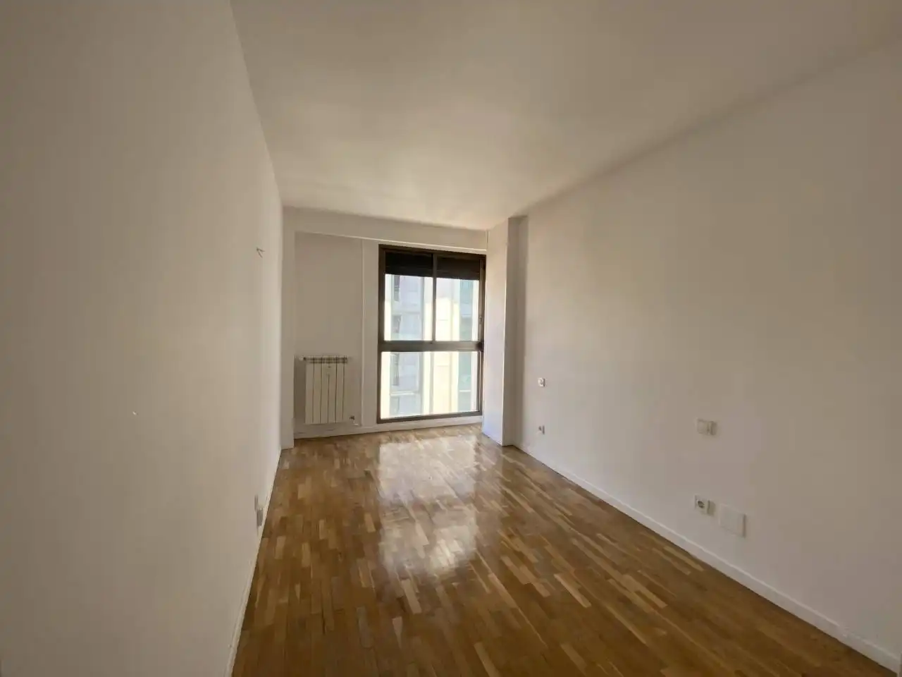 Habitación de Piso de alquiler en Madrid con Calefacción, Parquet y Alarma