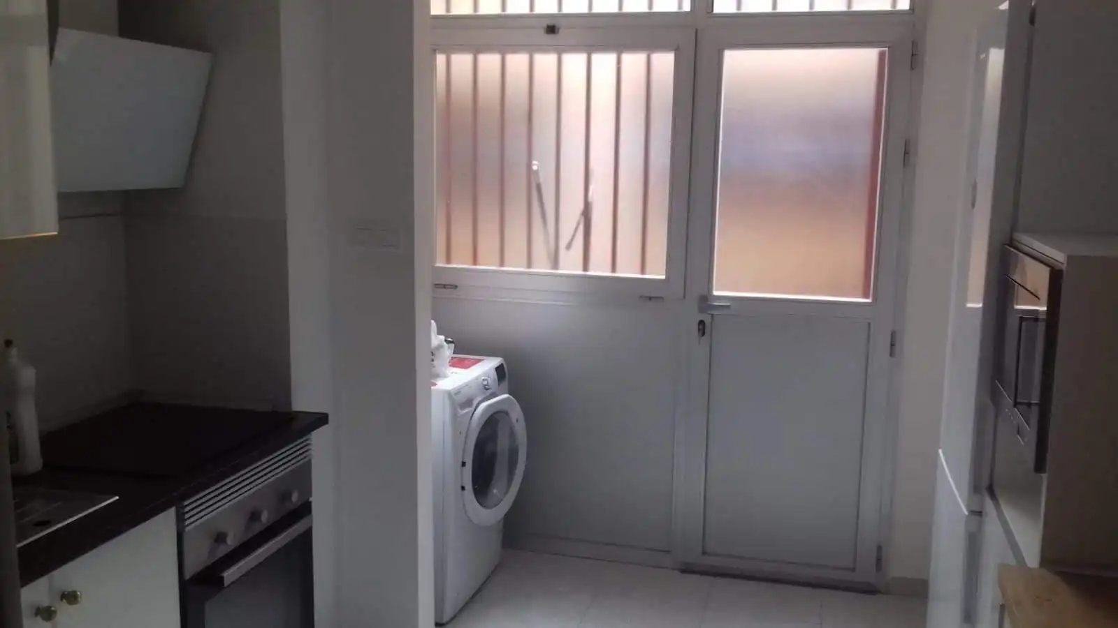 Kitchen of Flat for rent in Granada  with Air Conditioner, Heating and Furnished
