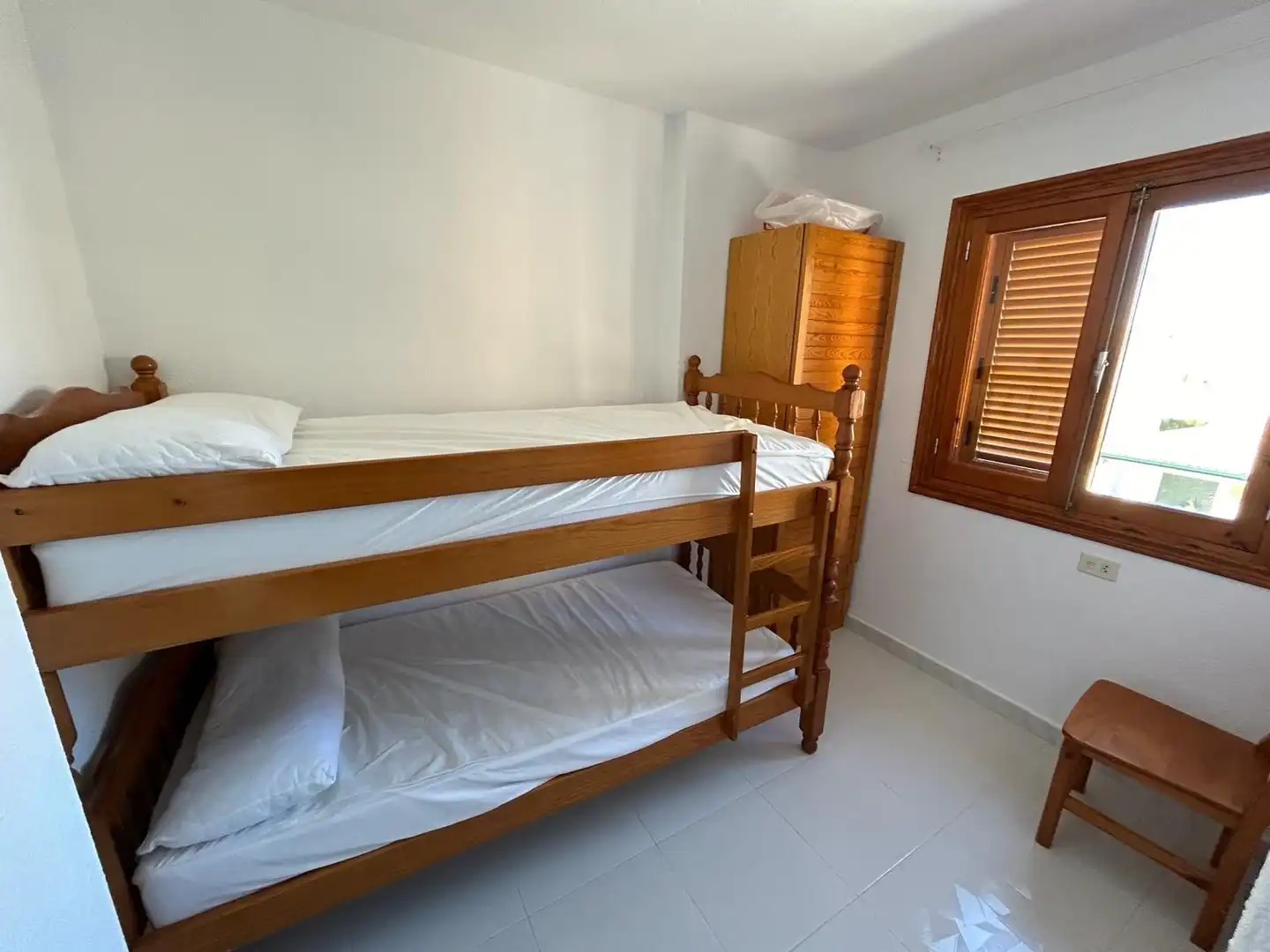 Schlafzimmer von Wohnung zur Miete in Pilar de la Horadada mit Klimaanlage, Heizung und Abstellraum