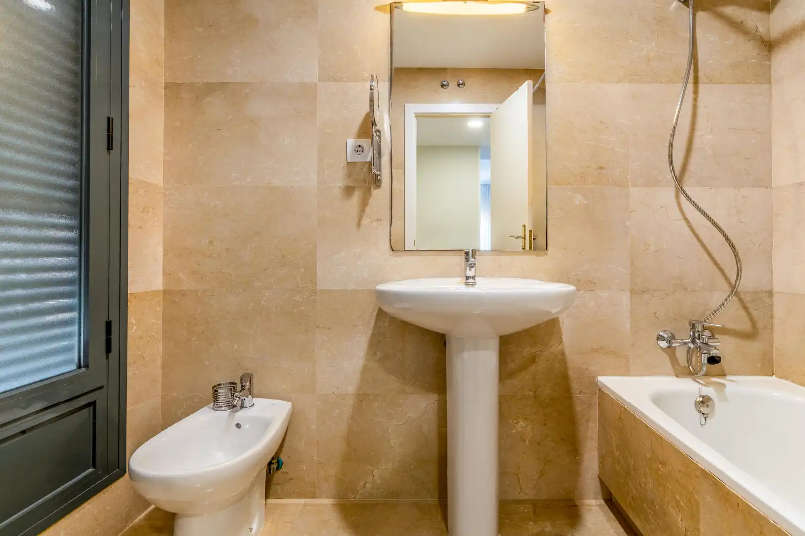 Bathroom of Apartments for sale in Las Rozas de Madrid  with Air Conditioner, Heating and Private garden