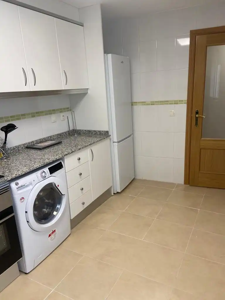 Cuina de Apartament de lloguer en Benaguasil amb Traster