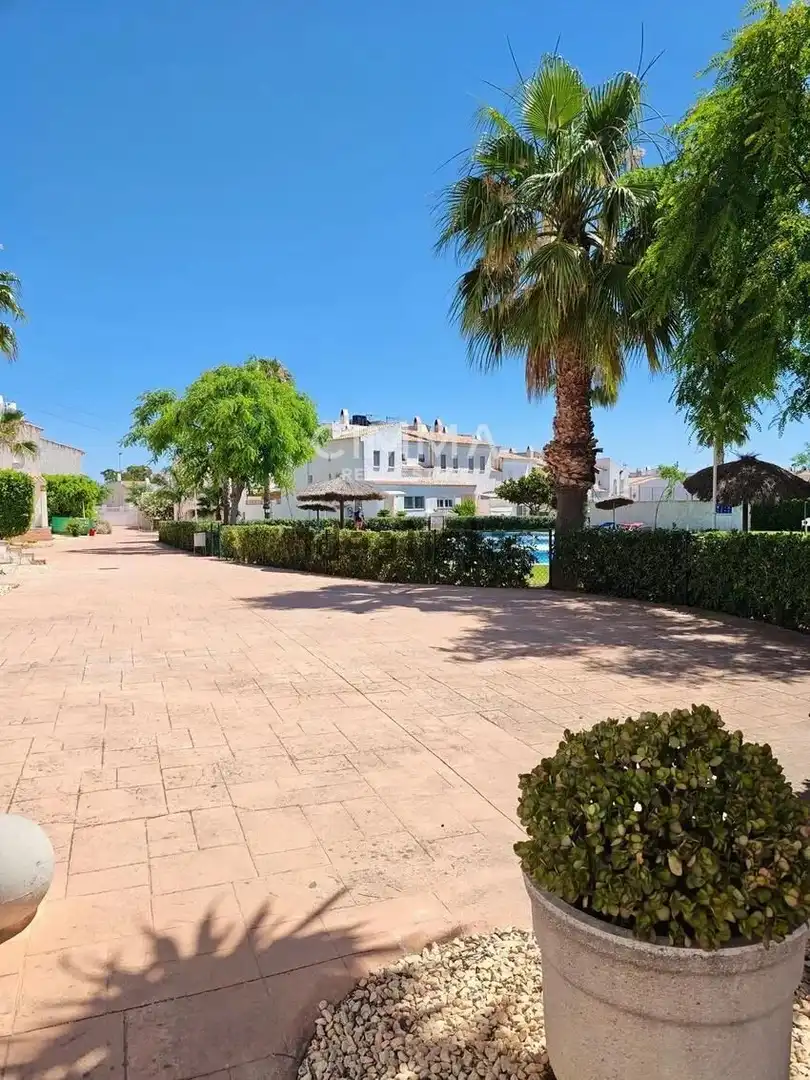 Vista exterior de Casa o chalet en venta en La Nucia con Jardín privado, Terraza y Trastero