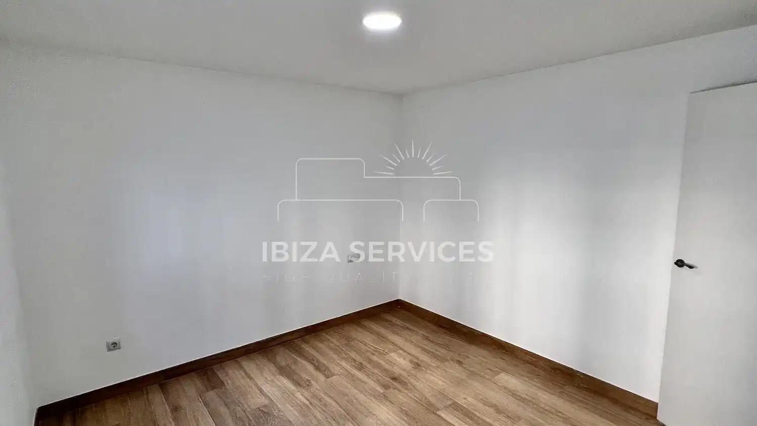 Flat for sale in Eivissa  with Air Conditioner, Private garden and Swimming Pool