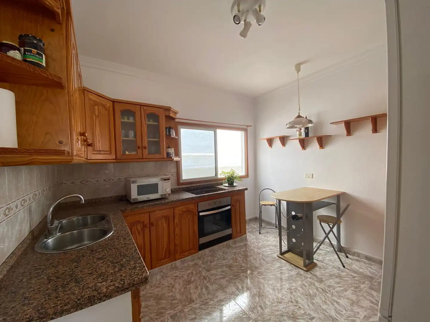 Küche von Wohnung zum Verkauf in Las Palmas de Gran Canaria mit Möbliert, Ofen und Waschmaschine