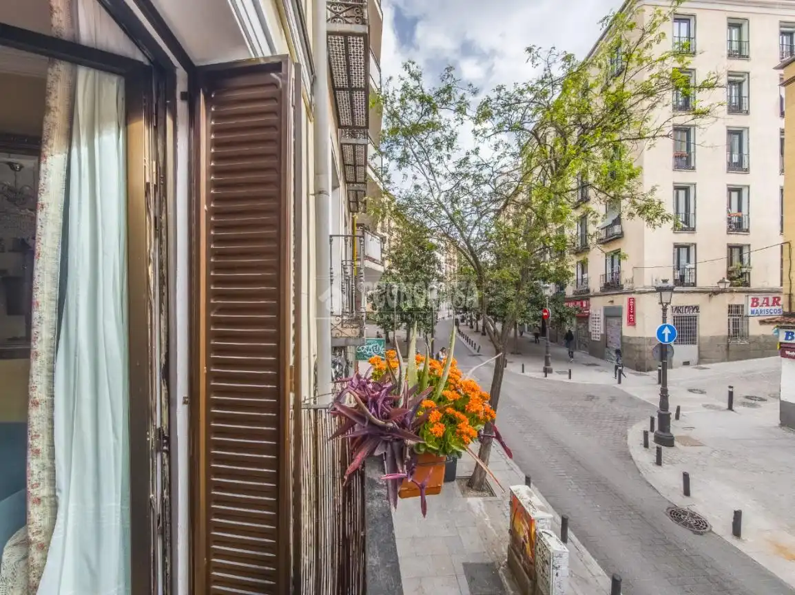 Vista exterior de Piso en venta en Madrid con Aire acondicionado, Calefacción y Balcón