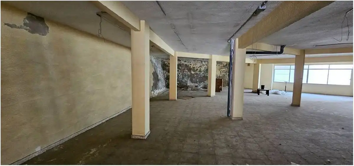 Local comercial en venda a Sargento Vaillo, imagen 3