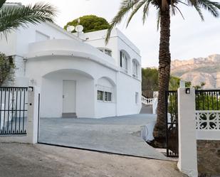 Vista exterior de Casa o xalet en venda en Altea amb Aire condicionat i Piscina