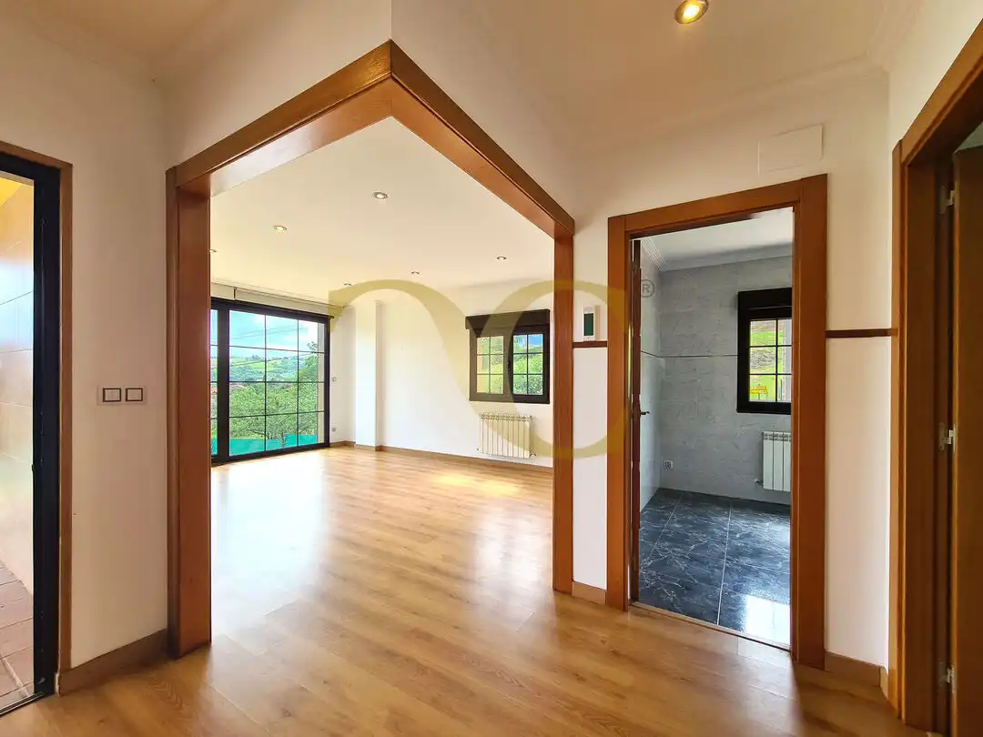 Casa o chalet en venta en Gijón  con Calefacción, Jardín privado y Balcón