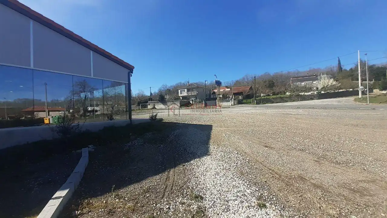 Geschaftsraum zum Verkauf in Vilar de Santos mit Klimaanlage und Möbliert