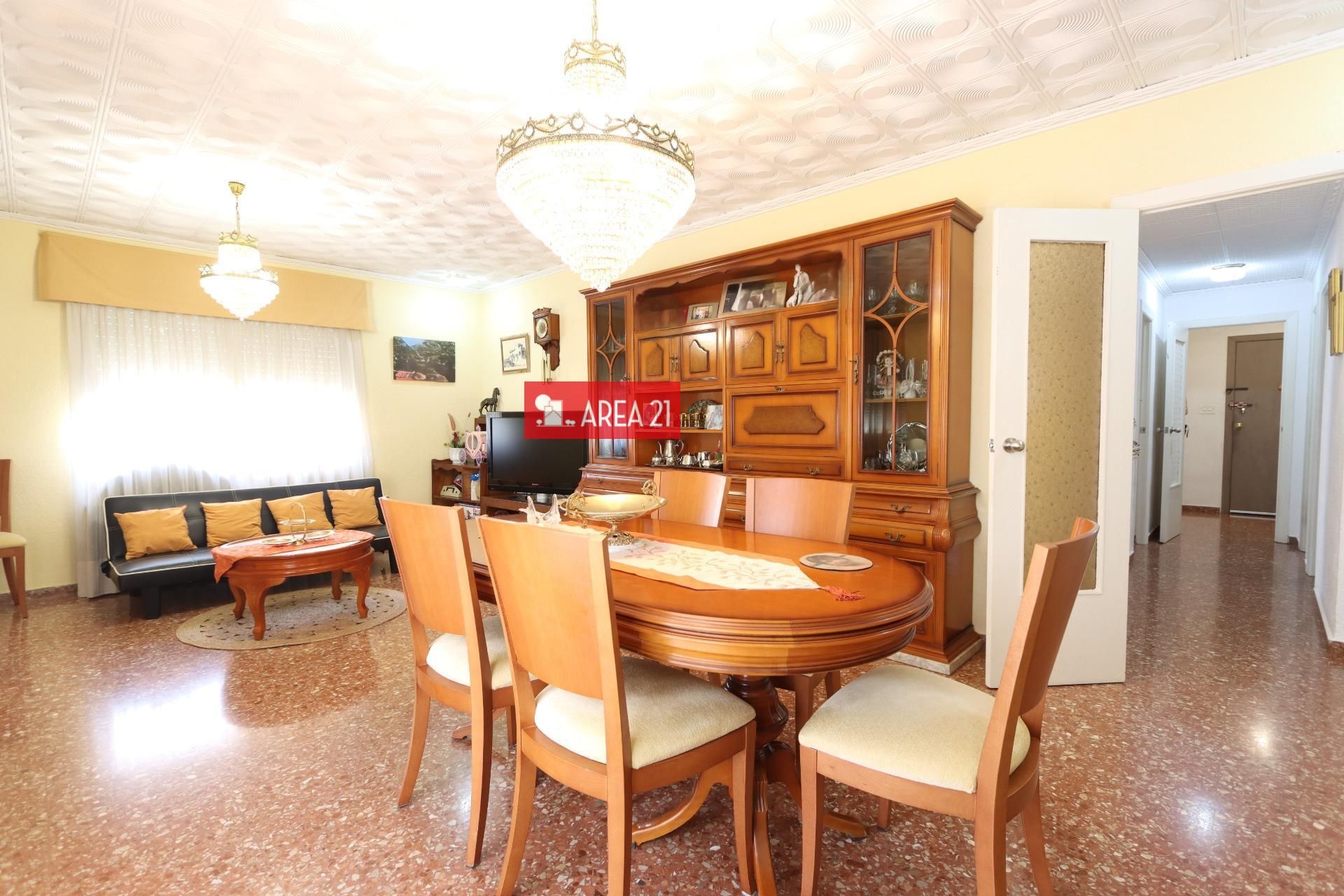 Flat for sale in Núcleo Urbano