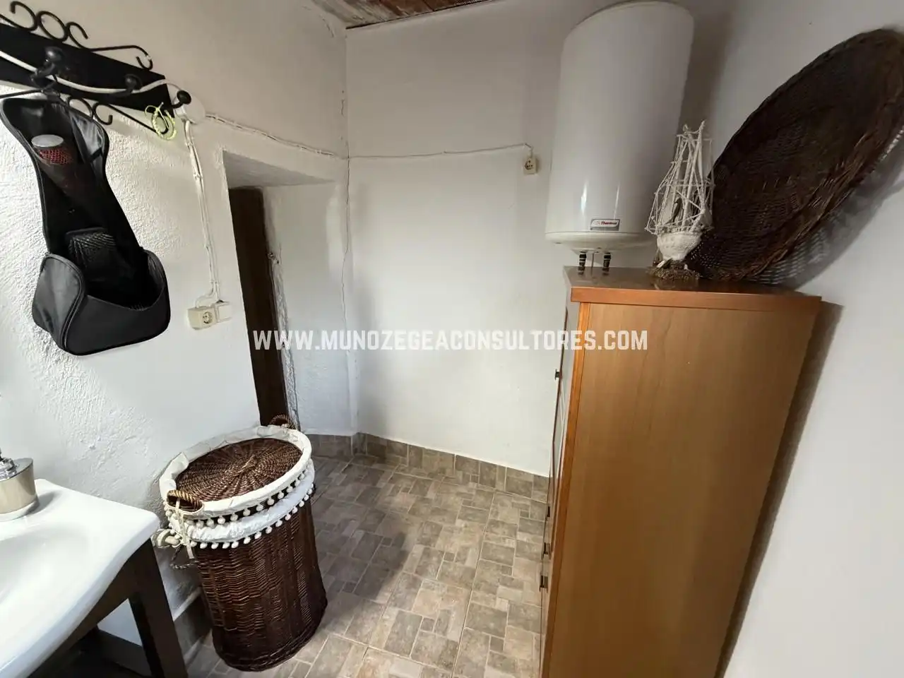 Dormitori de Finca rústica de lloguer en Cabra amb Piscina