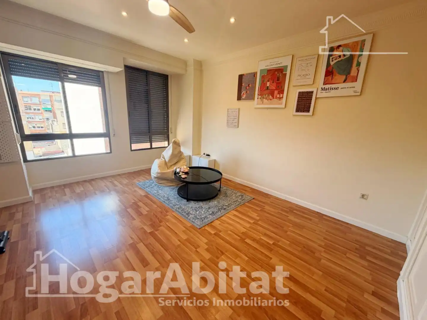 Sala de estar de Piso en venta en Torrent con Aire acondicionado, Calefacción y Parquet