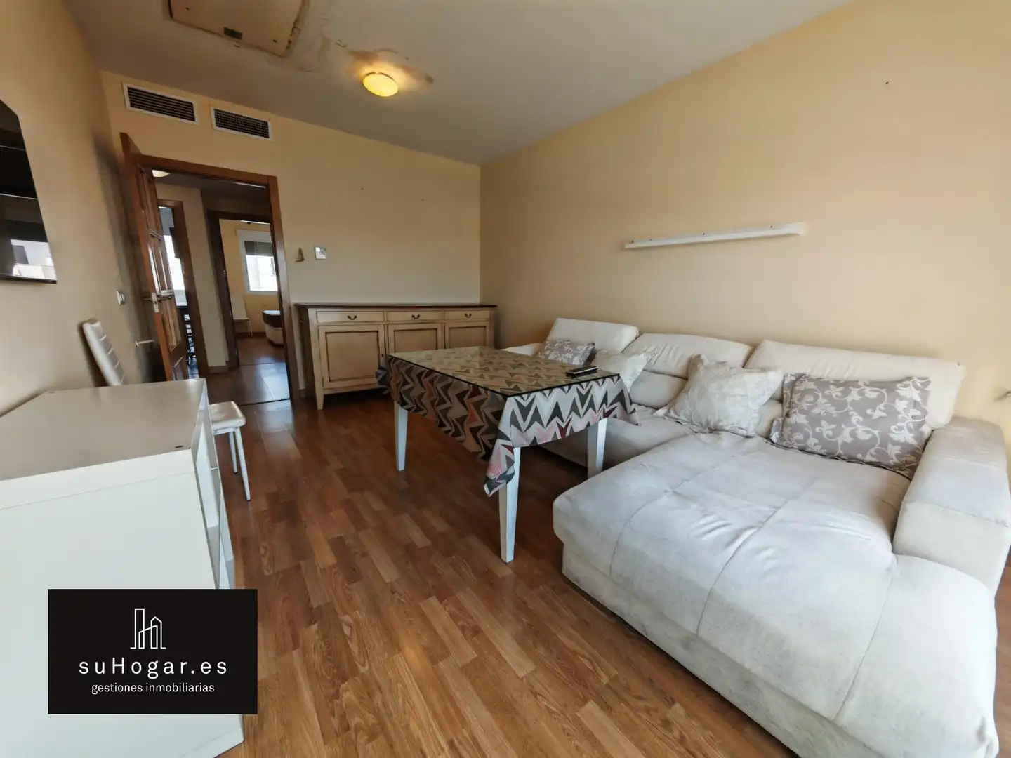 Wohnzimmer von Wohnung zur Miete in Badajoz mit Klimaanlage, Terrasse und Abstellraum