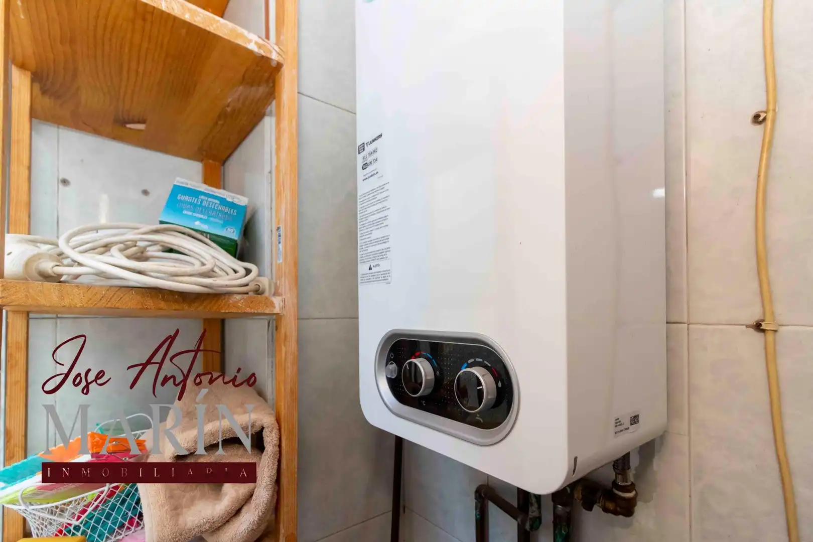 Bany de Pis en venda en Badajoz amb Aire condicionat i Terrassa