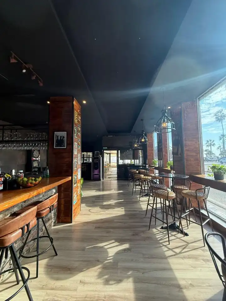 Gewerbefläche zum Verkauf in Calle Princesa 7, imagen 2