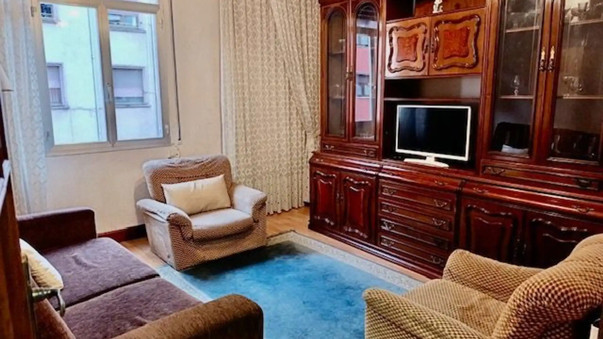 Sala d'estar de Pis en venda en Bilbao  amb Calefacció