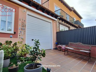 Reihenhaus mit Balkon zum Verkauf in TRESCASAS
