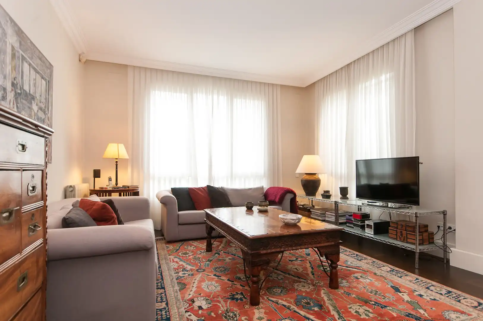Living room of Houses for rent in Sant Just Desvern  with Air Conditioner, Heating and Terrace