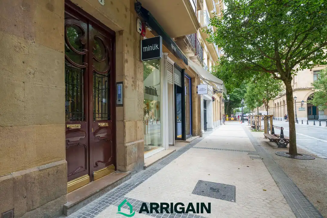 Piso en venta en Donostia - San Sebastián  con Calefacción, Terraza y Trastero