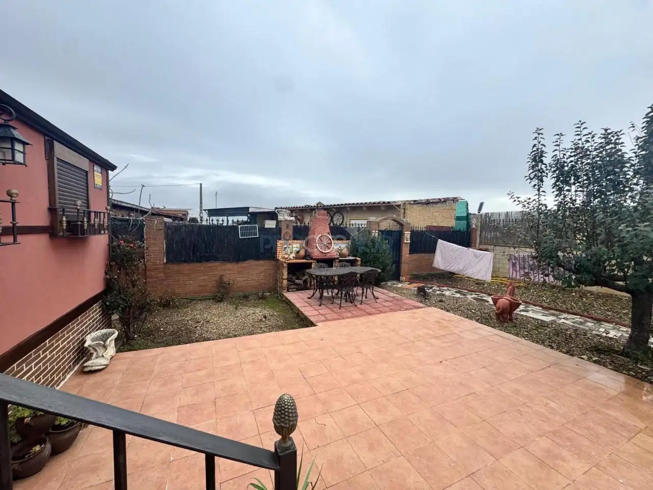 Terraza de Casa o chalet en venta en Onzonilla con Calefacción y Jardín privado