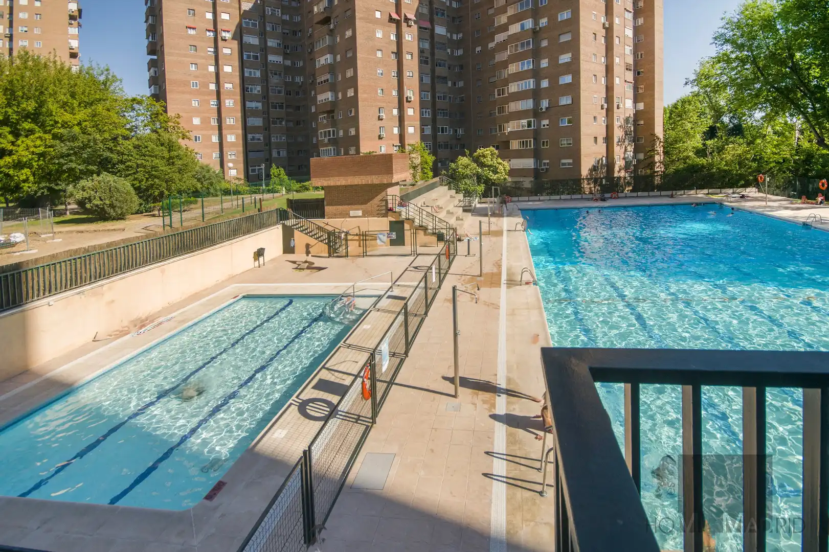 Piscina de Pis en venda en Madrid amb Aire condicionat, Calefacció i Parquet