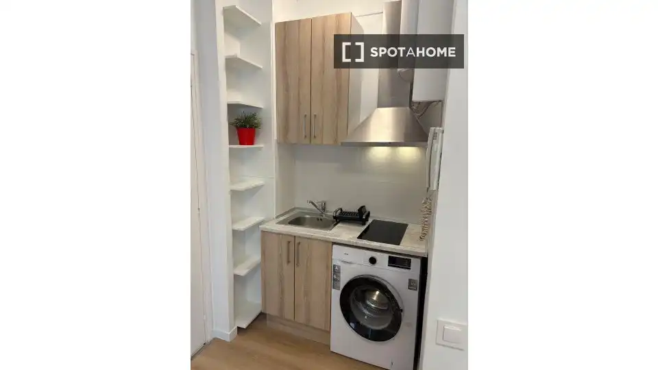 Kitchen of Flat for rent in Barcelona  with Air Conditioner, Heating and Furnished