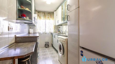 Foto 3 de Piso en venta en De Juan José Martínez Seco, Los Rosales, Madrid Capital
